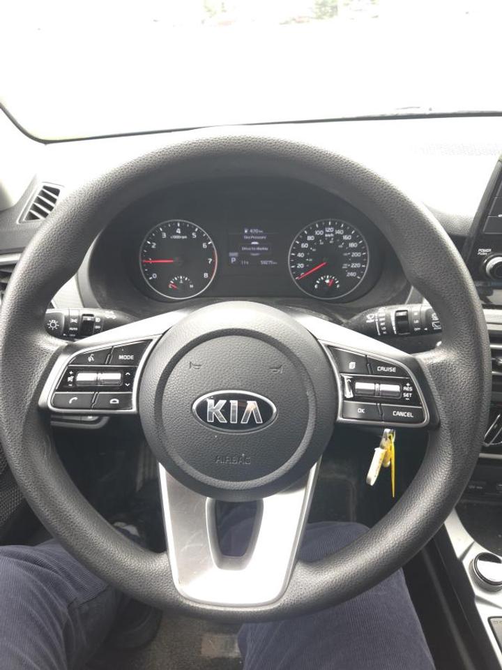 2021 Kia Seltos LX Photo