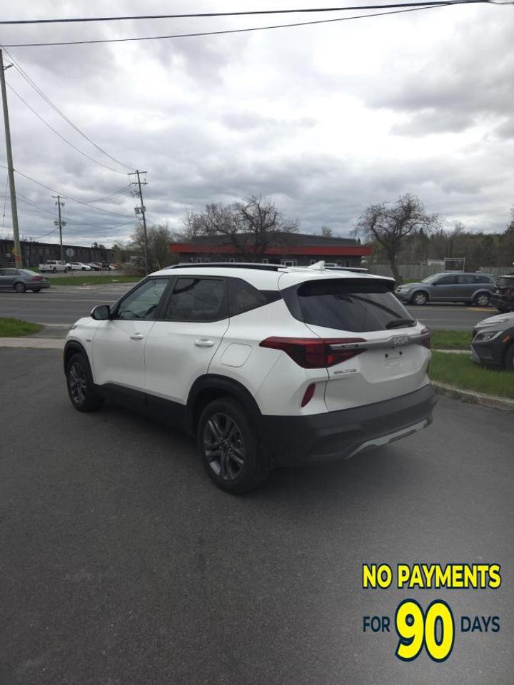2022 Kia Seltos LX AWD Photo