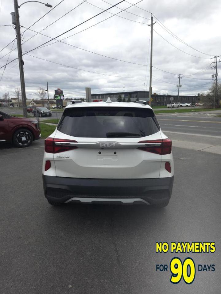 2022 Kia Seltos LX AWD Photo