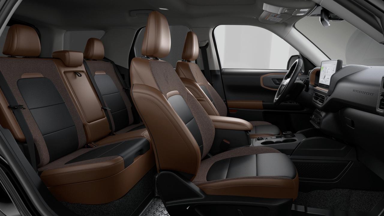 2026 Ford Bronco Sport Outer Banks Photo3