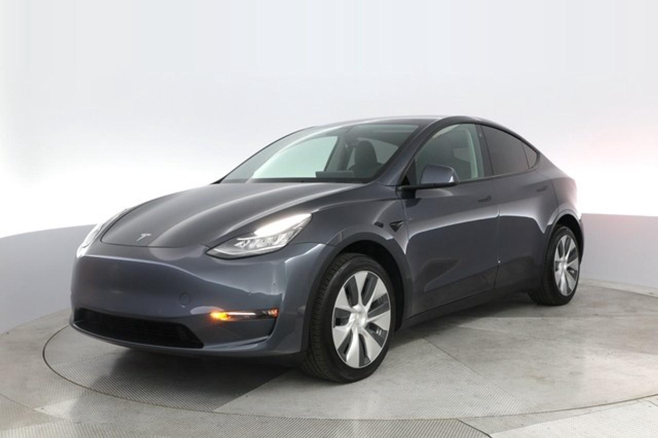 Recent Arrival! 2022 Tesla Model Y Long Range AWD Long Range | Save your Gas Money! | Zacks Certified. 1-Speed Automatic AWD Midnight Silver Metallic Electric Motor<br /><br /><br />Local Trade, Dealer Maintained, Air Conditioning, Alloy wheels, Auto tilt-away steering wheel, Automatic temperature control, Exterior Parking Camera Rear, Front Bucket Seats, Front fog lights, Genuine wood dashboard insert, Heated door mirrors, Heated front seats, Heated rear seats, Heated steering wheel, Navigation System, Power driver seat, Power Liftgate, Premium Audio System, Premium Seat Trim, Rear reading lights, Rear window defroster, Remote keyless entry, Tilt steering wheel, Wheels: 19''' x 9.5''' Gemini.<br /><br />Certification Program Details: Fresh 2 Yr MVI | 30 day warranty* | 110 point inspection | Full tank of fuel | Krown rustproofed | Flexible financing options | Professionally detailed<br /><br />This vehicle is Zacks Certified! You're approved! We work with you. Together we'll find a solution that makes sense for your individual situation. Please visit us or call 902 843-3900 to learn about our great selection.<br /><br />With 22 lenders available Zack's Auto Sales can offer our customers with the lowest available interest rate. Thank you for taking the time to check out our selection!