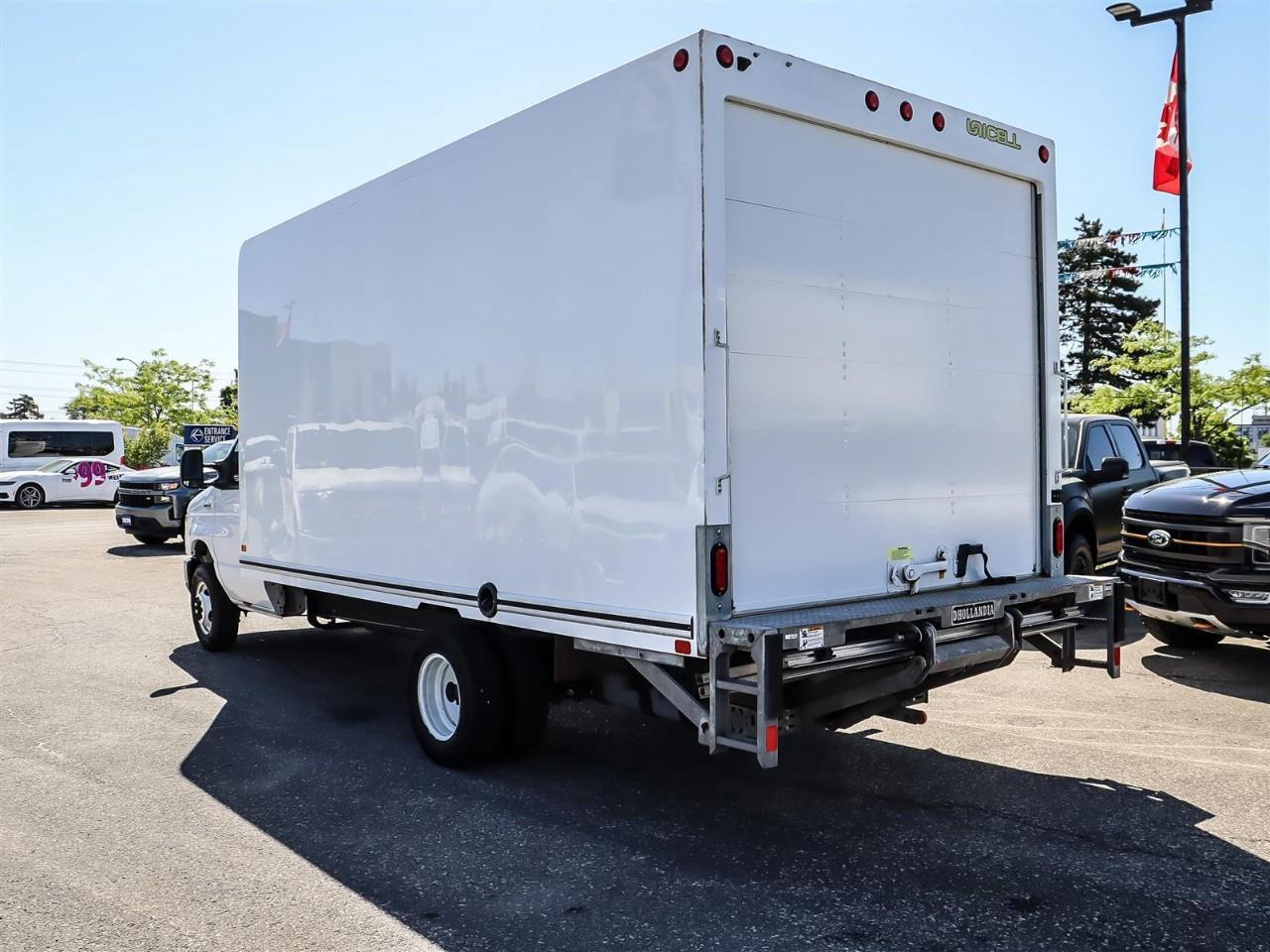 2024 Ford E450 Cutaway Power Lift Gate | 16' Cube Van | Photo4