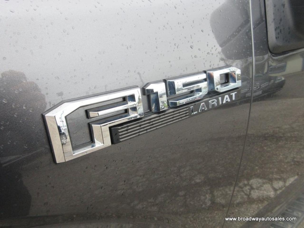 2020 Ford F-150 LOADED LARIAT-MODEL 5 PASSENGER 3.5L - ECO-BOOST.. 4X4.. CREW-CAB.. SHORTY.. NAVIGATION.. LEATHER.. HEATED/AC SEATS.. POWER PEDALS.. BACK-UP CAMERA.. Photo