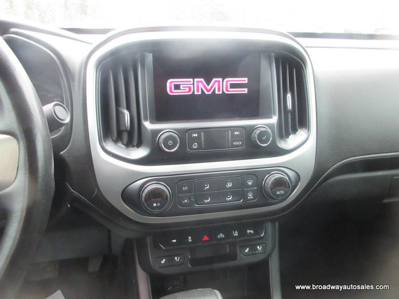 2021 GMC Canyon LOADED DENALI-VERSION 5 PASSENGER 3.6L - V6.. 4X4.. CREW-CAB.. SHORTY.. NAVIGATION.. LEATHER.. HEATED SEATS & WHEEL.. BACK-UP CAMERA.. Photo