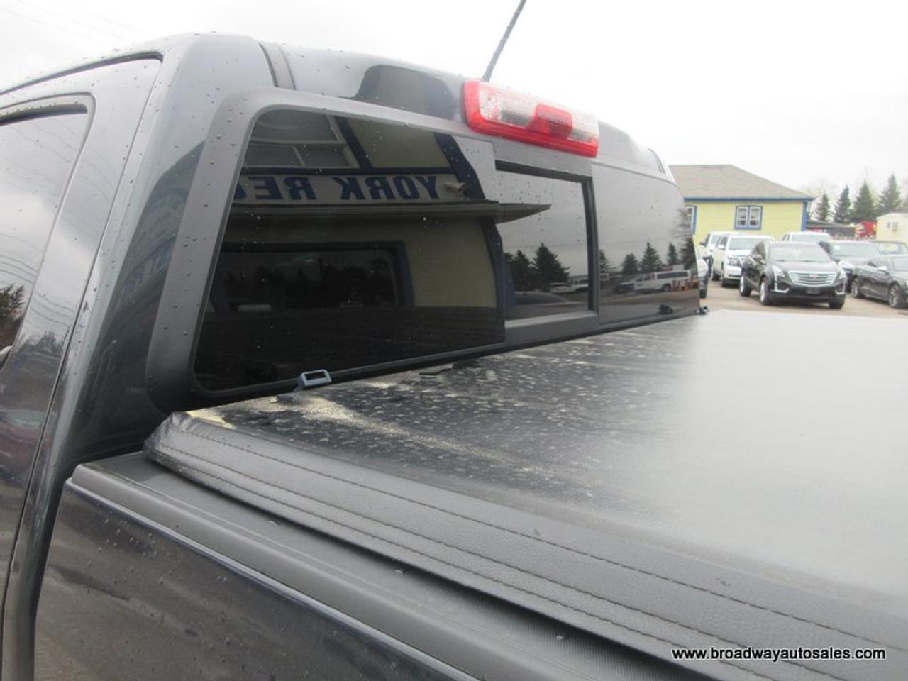 2021 GMC Canyon LOADED DENALI-VERSION 5 PASSENGER 3.6L - V6.. 4X4.. CREW-CAB.. SHORTY.. NAVIGATION.. LEATHER.. HEATED SEATS & WHEEL.. BACK-UP CAMERA.. Photo