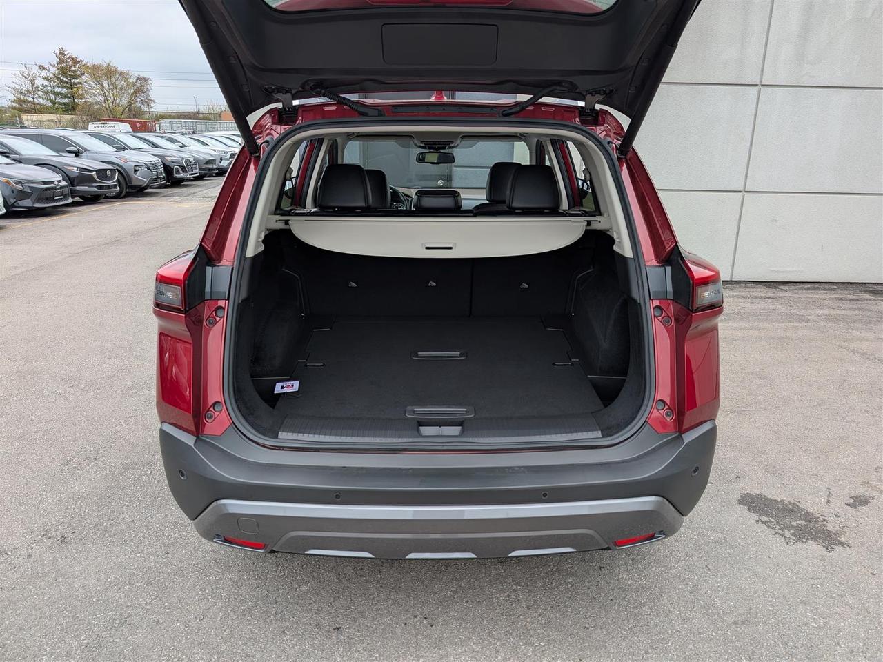 2023 Nissan Rogue SL AWD - PANO ROOF - NAVI - LEATHER - 360 CAM Photo