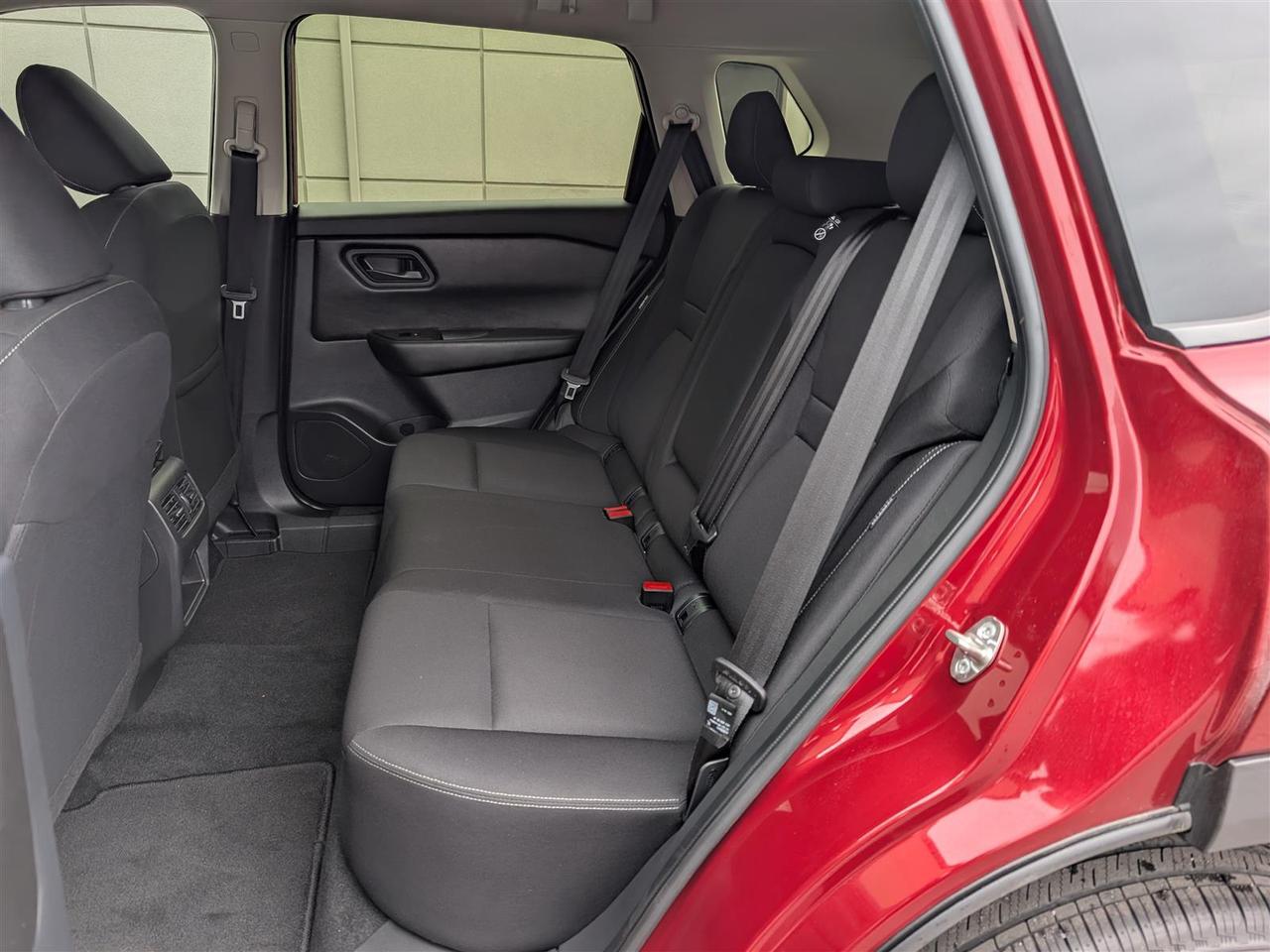 2024 Nissan Rogue S AWD - CARPLAY - REV CAM - REMOTE STARTER Photo