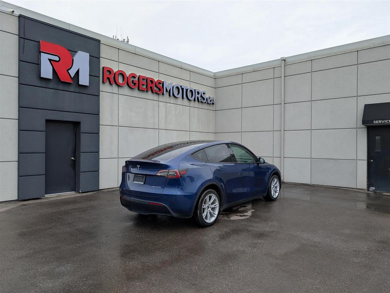 2022 Tesla Model Y LONG RANGE AWD - DUAL MOTOR Photo4