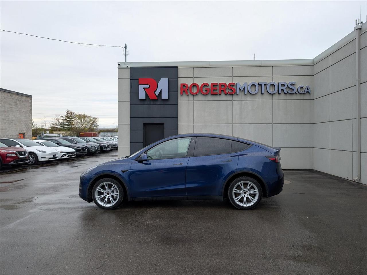 2022 Tesla Model Y LONG RANGE AWD - DUAL MOTOR Photo