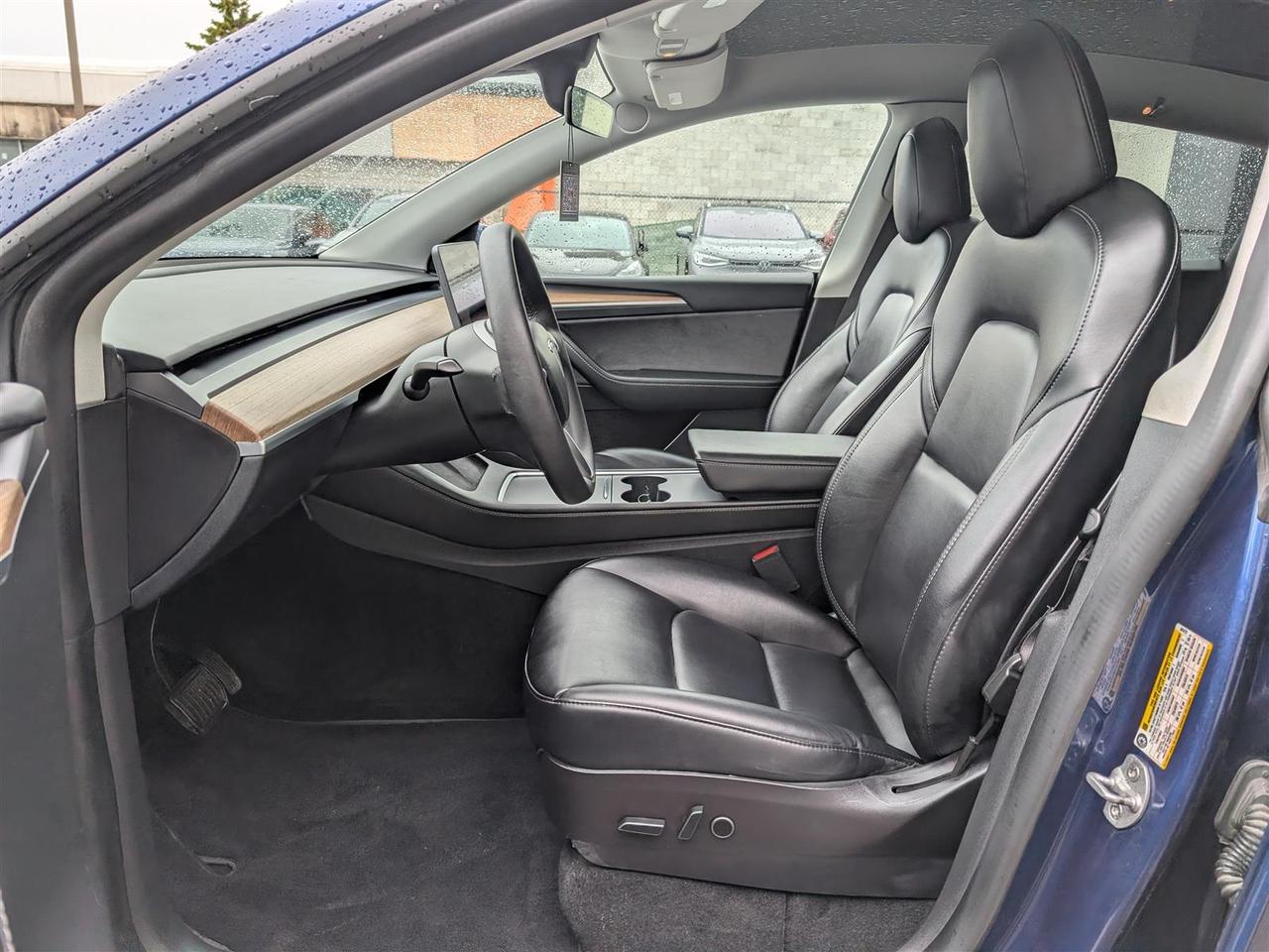 2022 Tesla Model Y LONG RANGE AWD - DUAL MOTOR Photo
