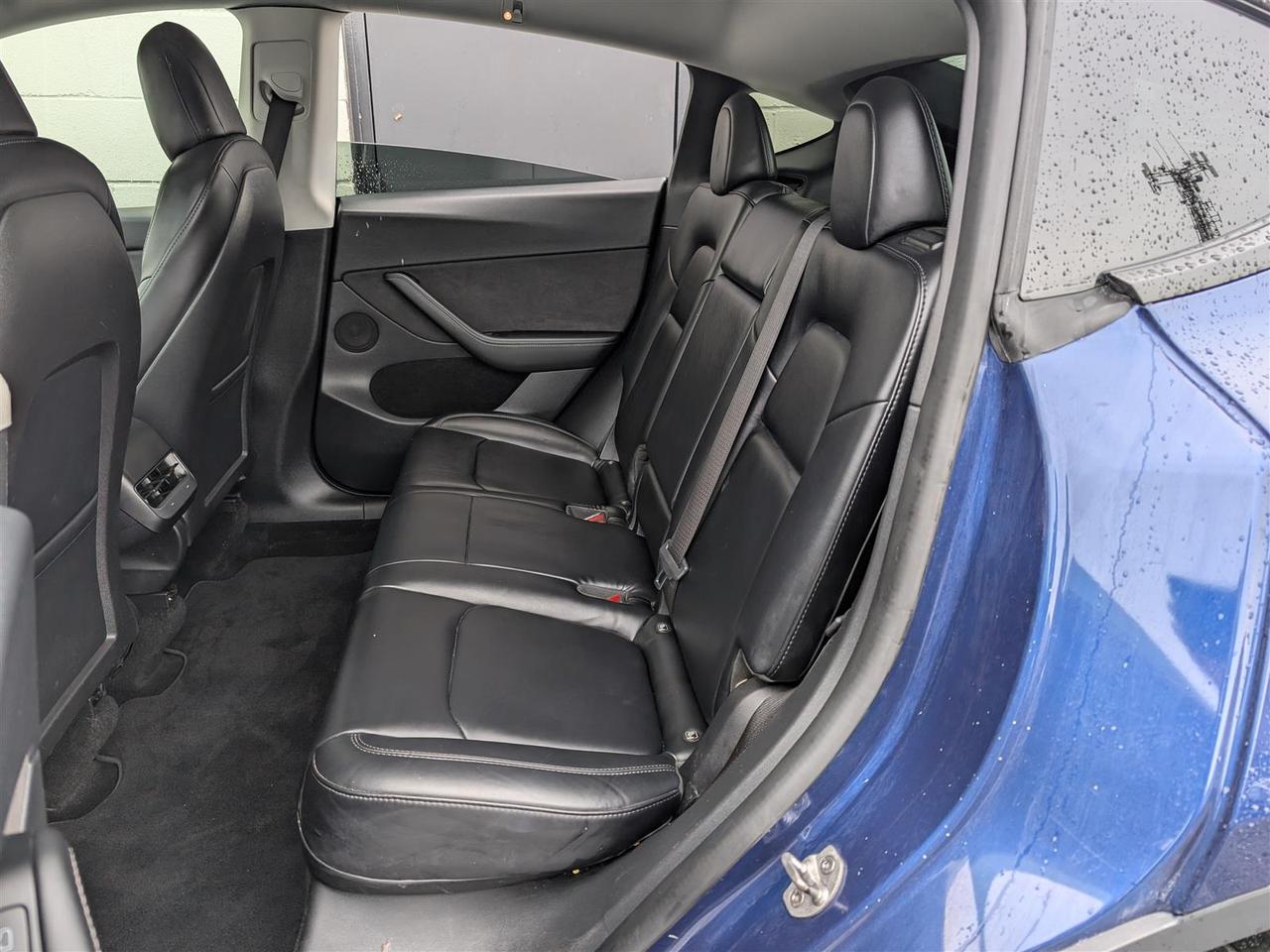 2022 Tesla Model Y LONG RANGE AWD - DUAL MOTOR Photo