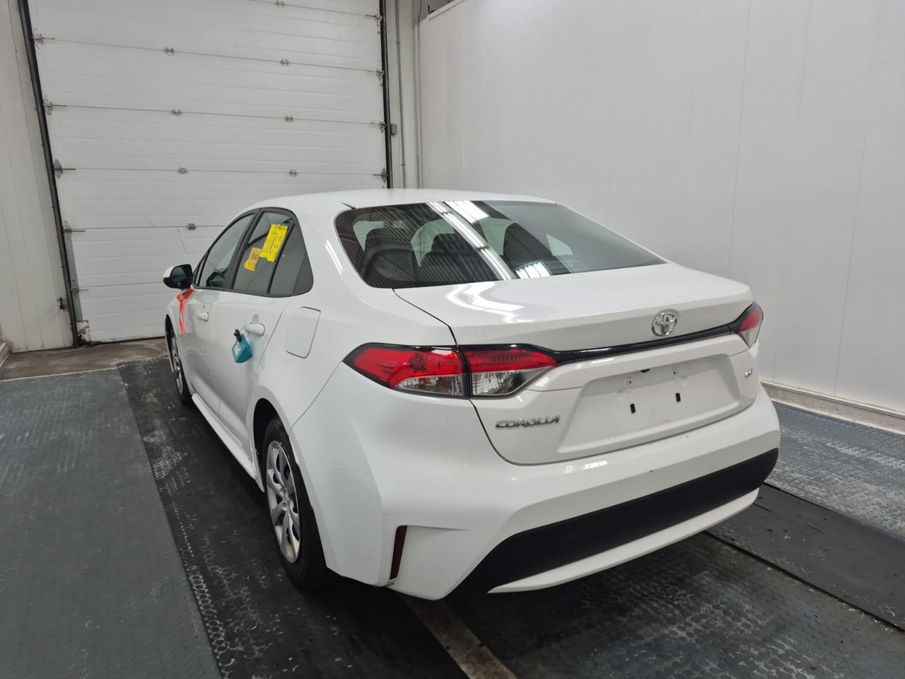 2021 Toyota Corolla LE | NO ACCIDENTS | BLIND SPOT | HEATED SEATS Photo
