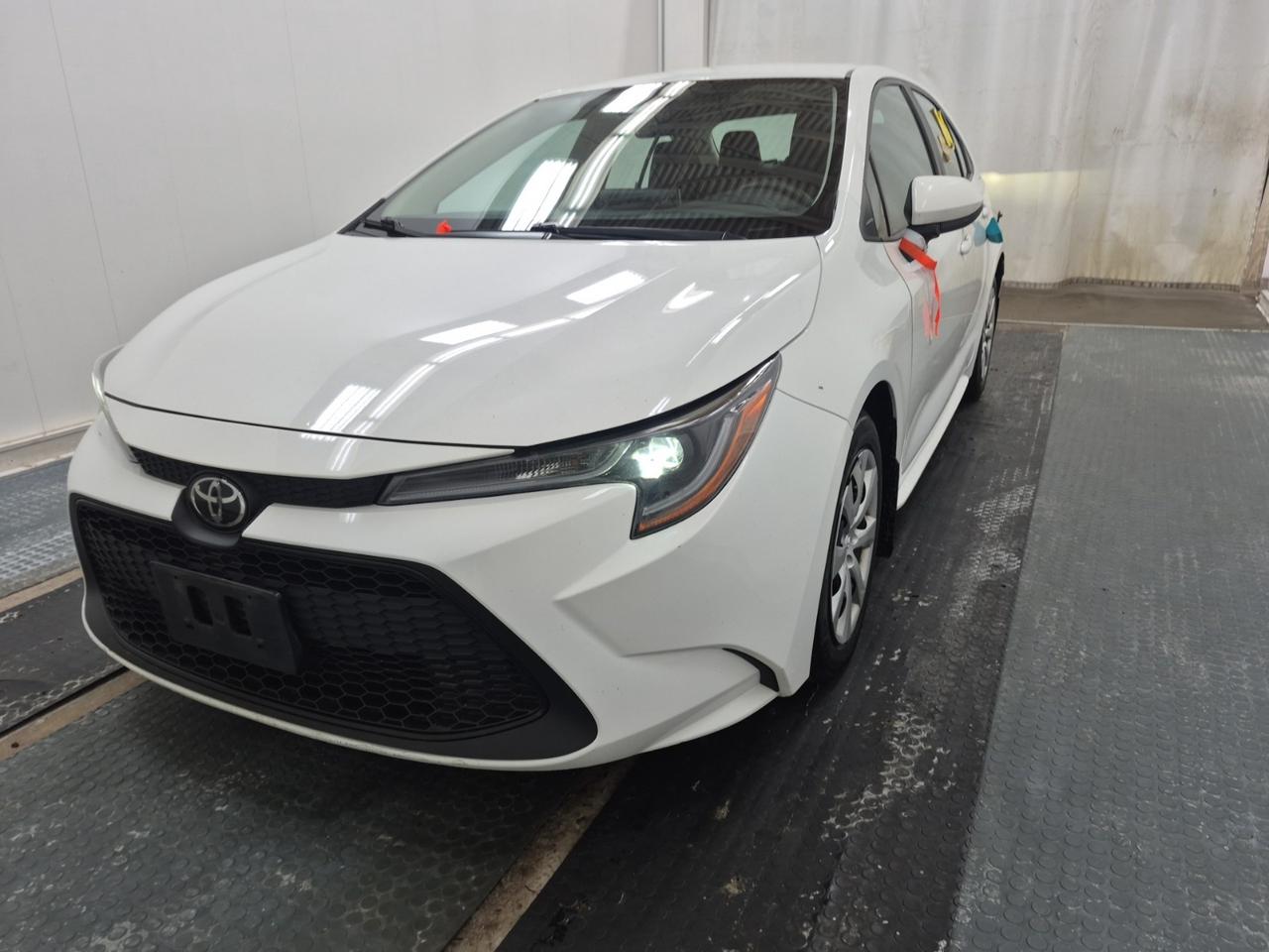 2021 Toyota Corolla LE | NO ACCIDENTS | BLIND SPOT | HEATED SEATS Photo2