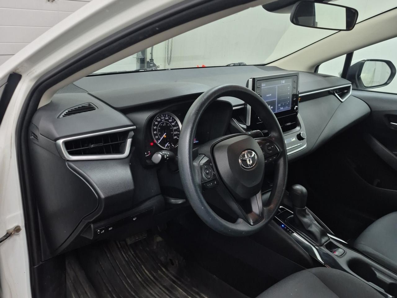 2021 Toyota Corolla LE | NO ACCIDENTS | BLIND SPOT | HEATED SEATS Photo