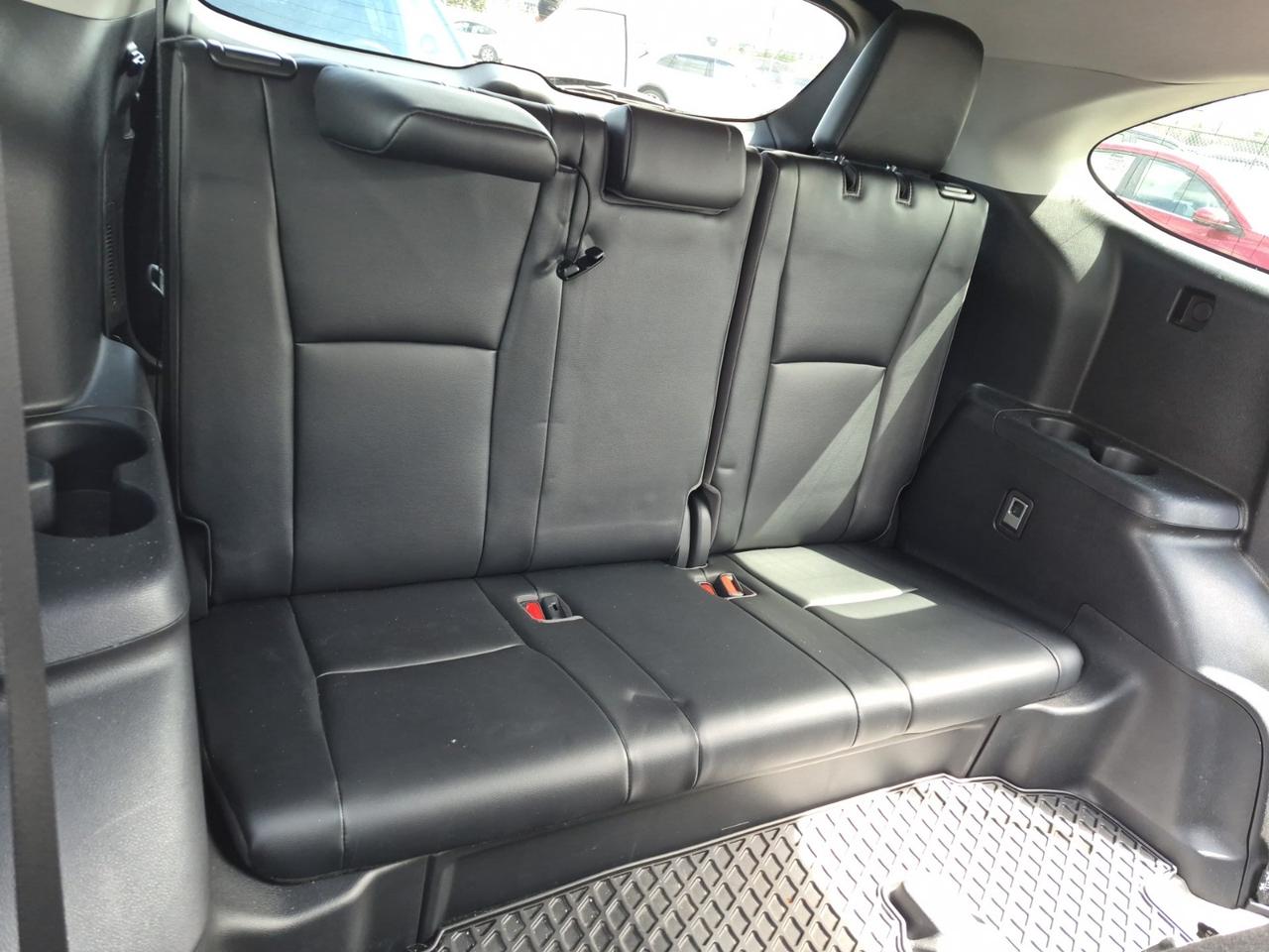 2020 Toyota Highlander XLE AWD | NO ACCIDENTS | TOYOTA SERVICED Photo