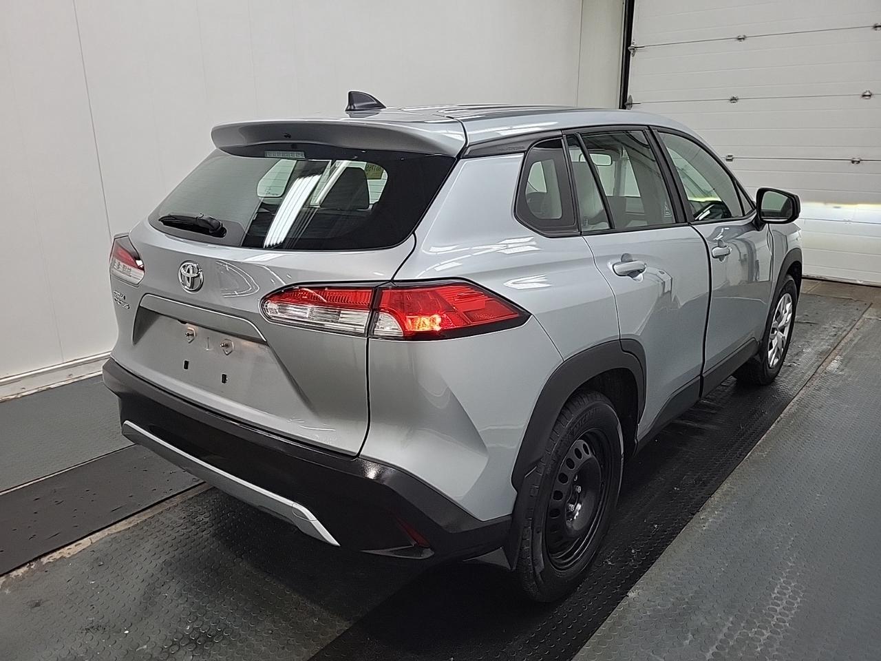 2025 Toyota Corolla Cross L | NO ACCIDENTS | ONE OWNER Photo