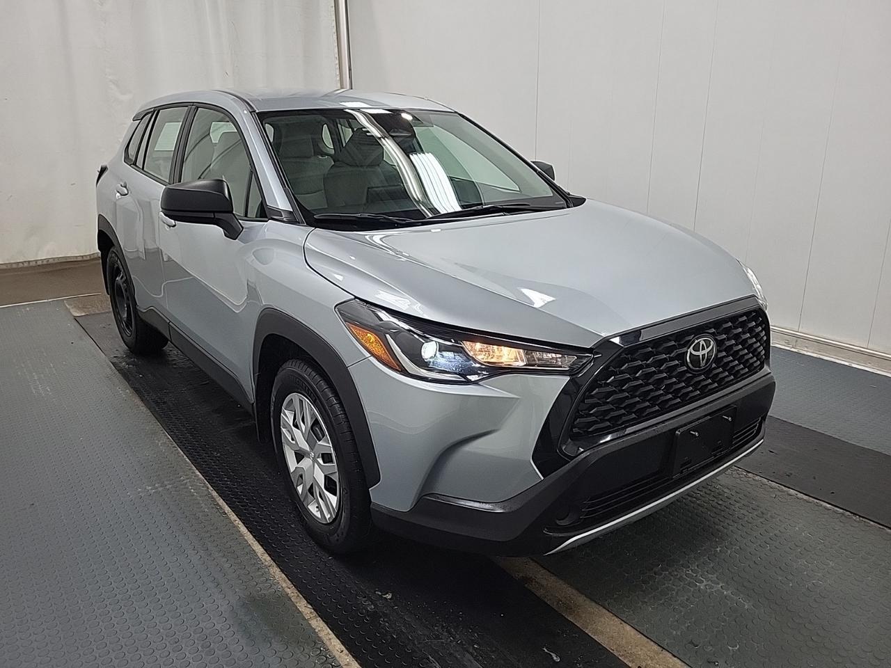 2025 Toyota Corolla Cross L | NO ACCIDENTS | ONE OWNER Photo