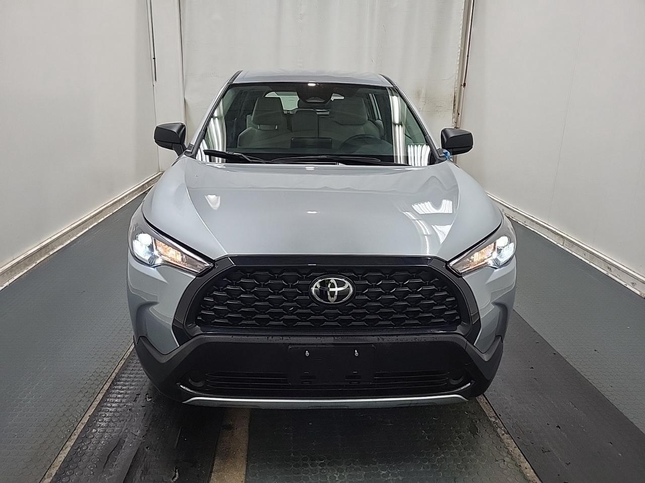2025 Toyota Corolla Cross L | NO ACCIDENTS | ONE OWNER Photo