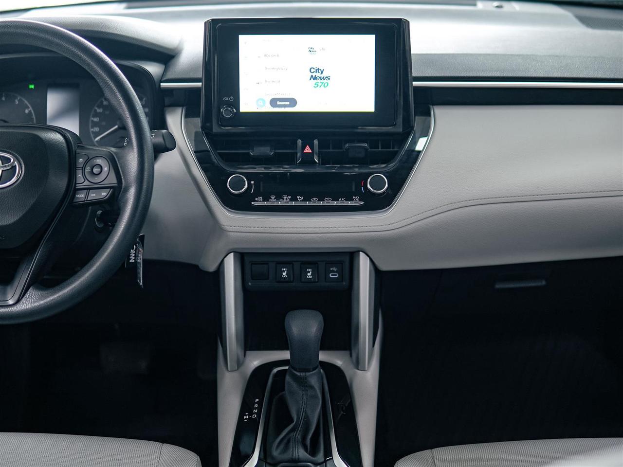 2025 Toyota Corolla Cross L | NO ACCIDENTS | ONE OWNER Photo