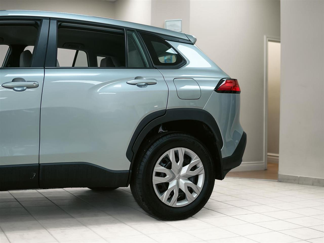 2025 Toyota Corolla Cross L | NO ACCIDENTS | ONE OWNER Photo