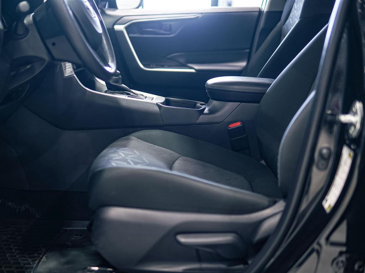 2025 Toyota RAV4 LE AWD | NO ACCIDENTS | APP CONNECT Photo