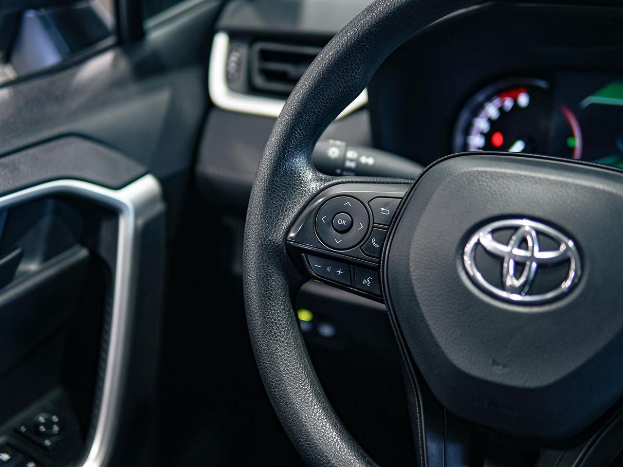 2025 Toyota RAV4 LE AWD | NO ACCIDENTS | APP CONNECT Photo