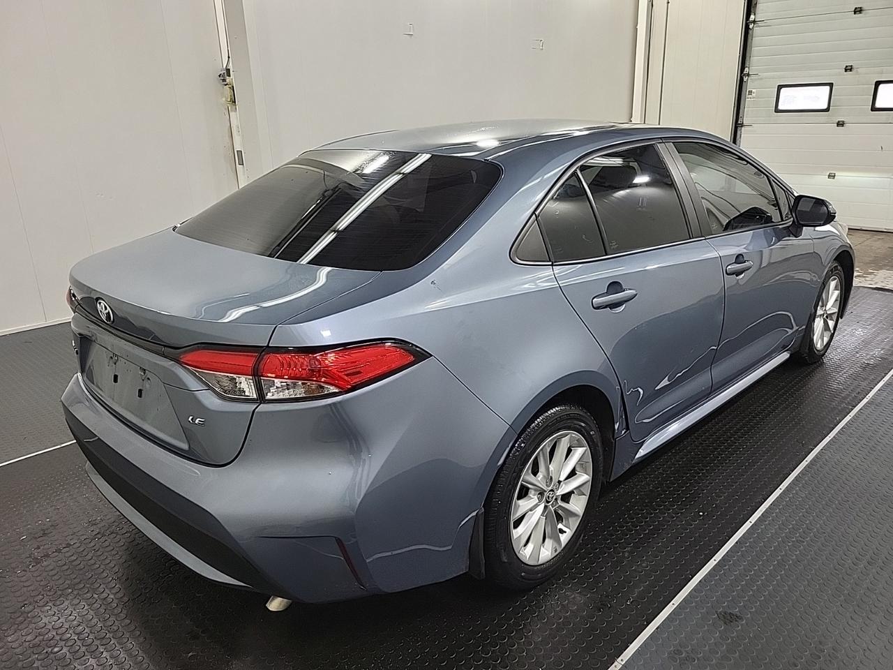 2020 Toyota Corolla LE | UPGRADE | SUNROOF | NO ACCIDENTS Photo