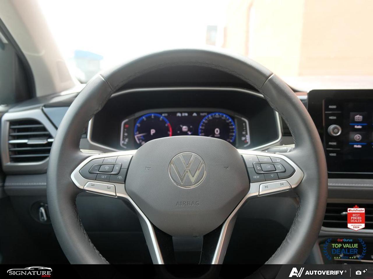 2025 Volkswagen Taos Comfortline Black No Accident Panoramic Roof ACC Photo