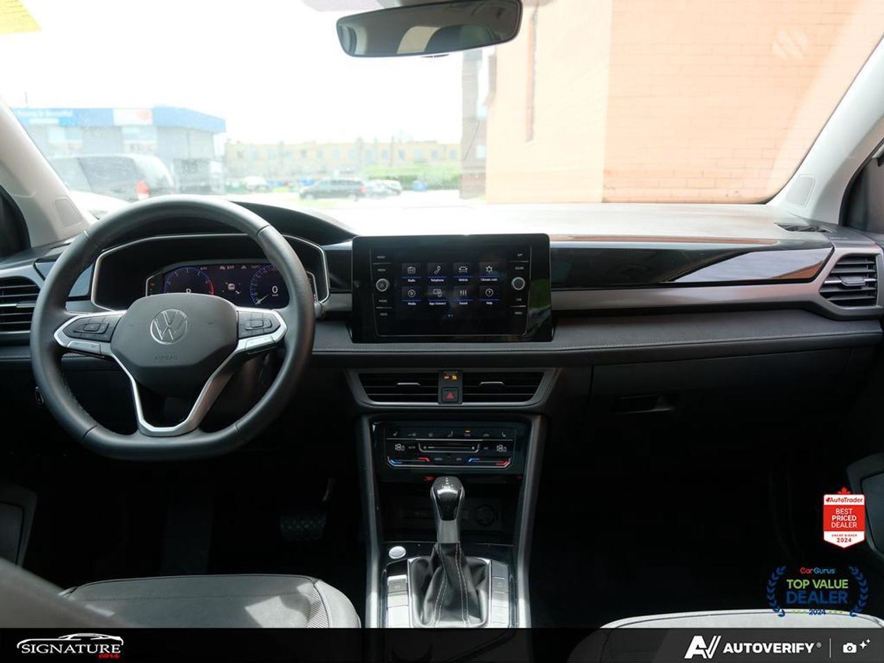 2025 Volkswagen Taos Comfortline Black No Accident Panoramic Roof ACC Photo