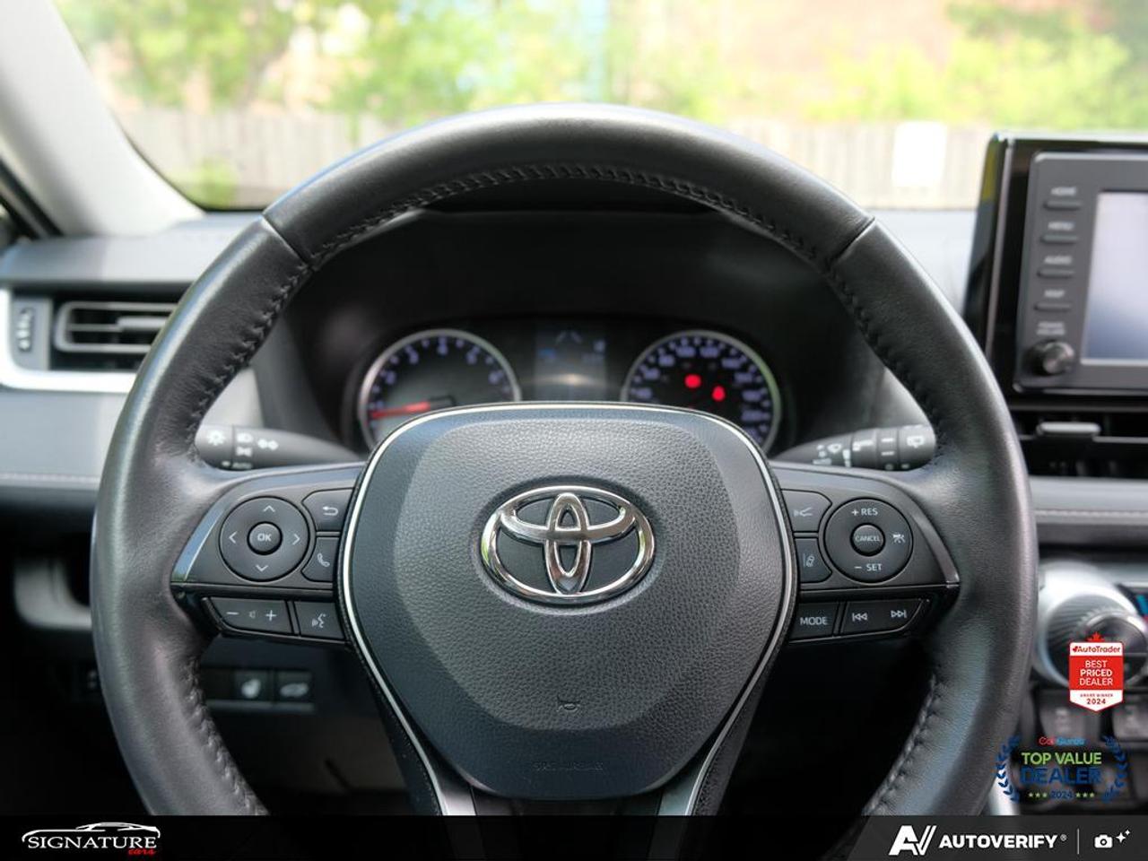 2022 Toyota RAV4 XLE AWD No Accident Sunroof Carplay BSM Photo