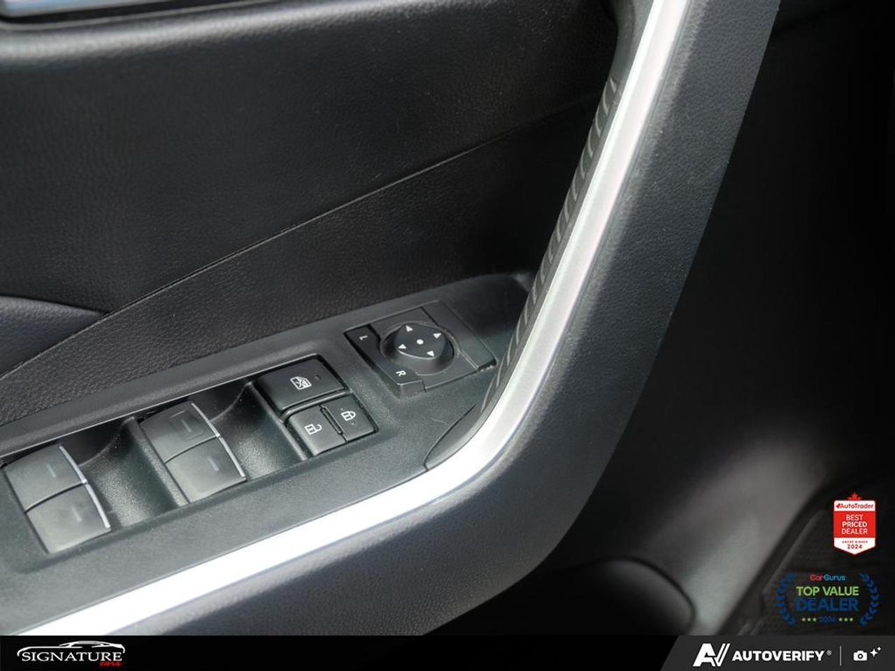 2022 Toyota RAV4 XLE AWD No Accident Sunroof Carplay BSM Photo