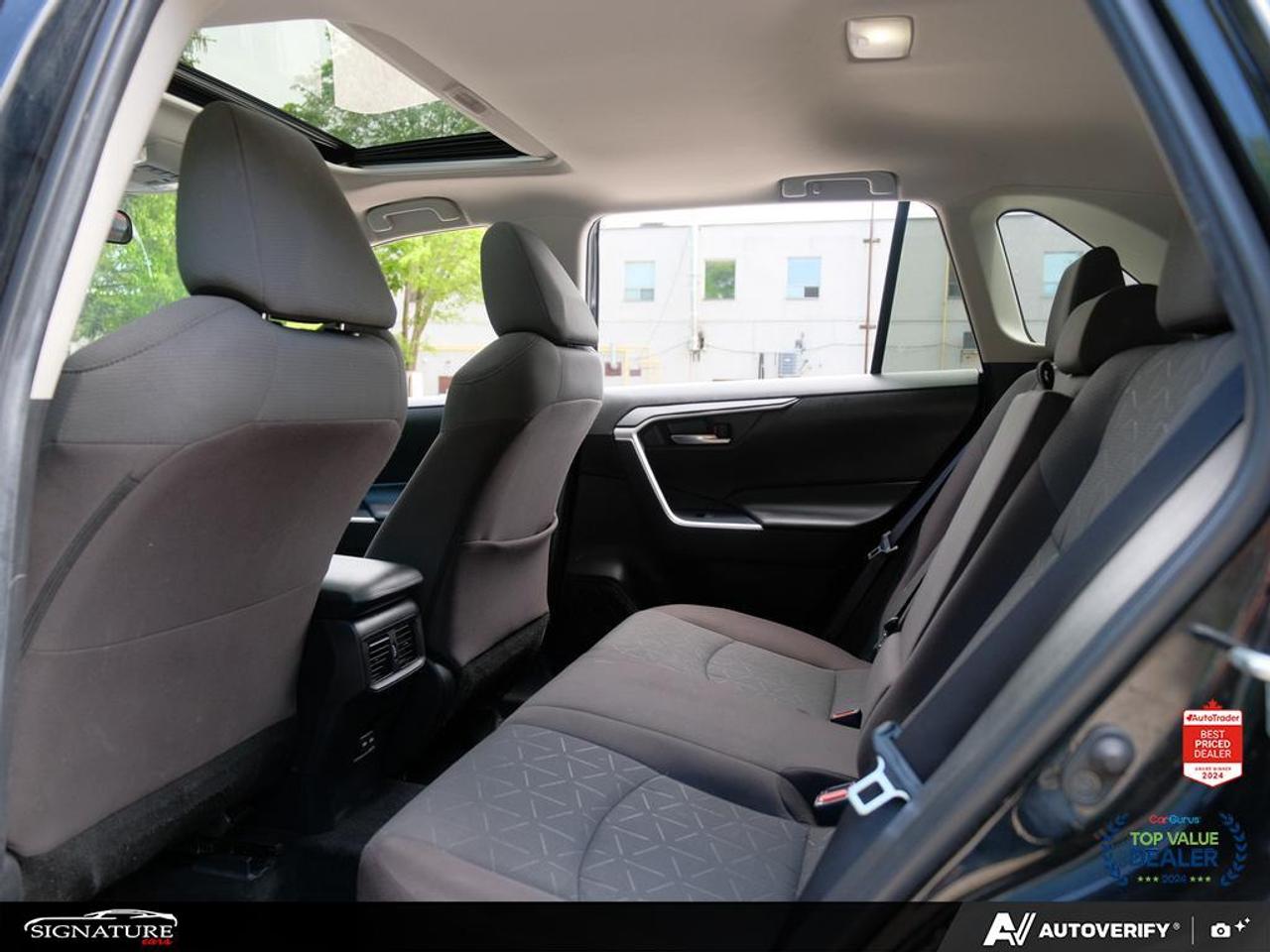 2022 Toyota RAV4 XLE AWD No Accident Sunroof Carplay BSM Photo