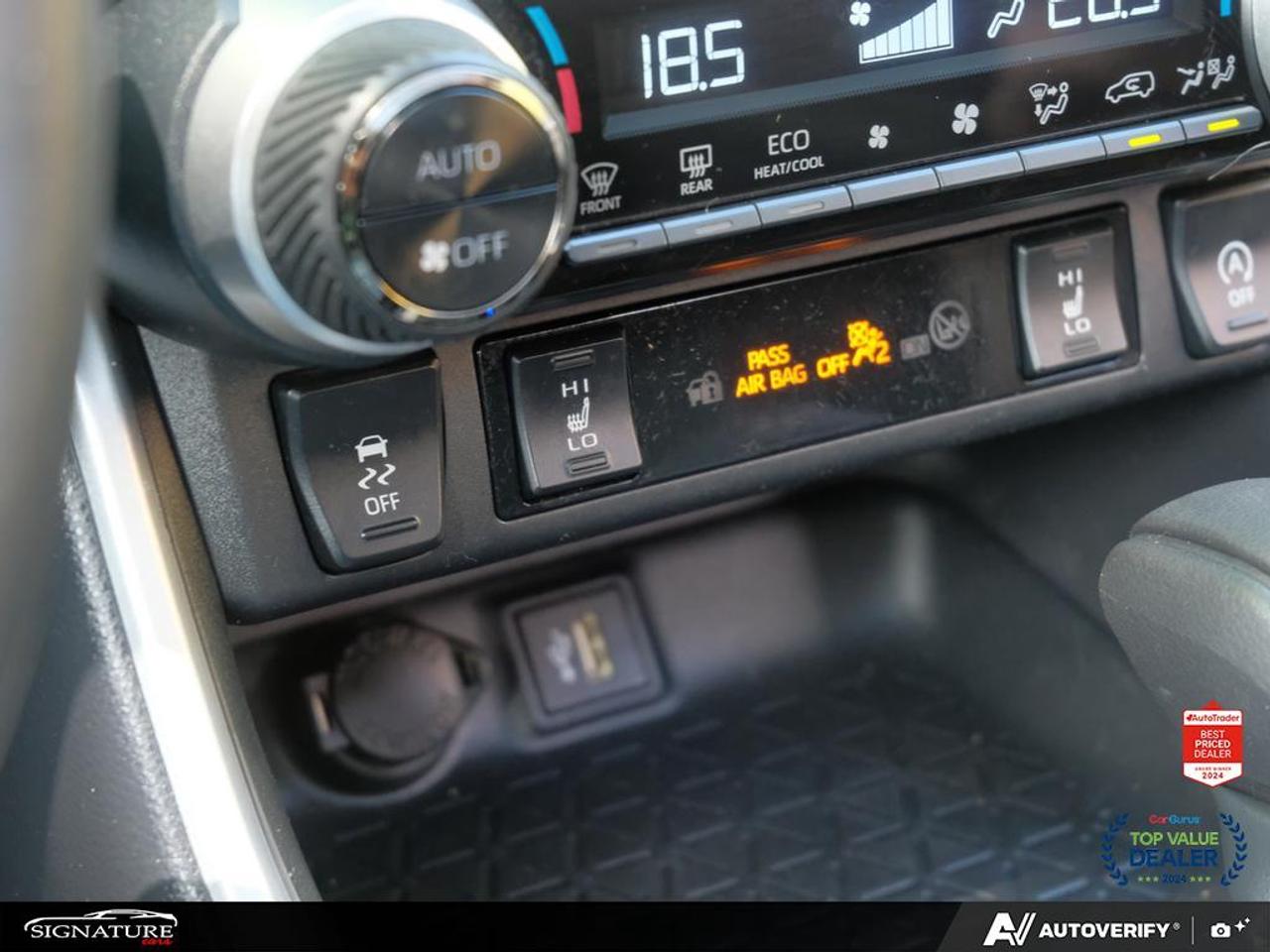 2024 Toyota RAV4 XLE AWD No Accident Sunroof Carplay BSM Photo