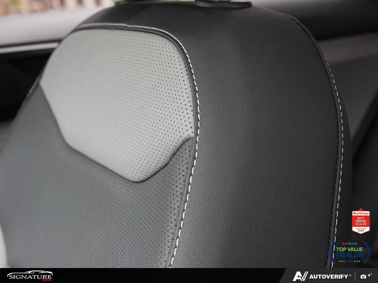 2022 Volkswagen Taos Highline 4Motion Panoramic Roof Leather Photo