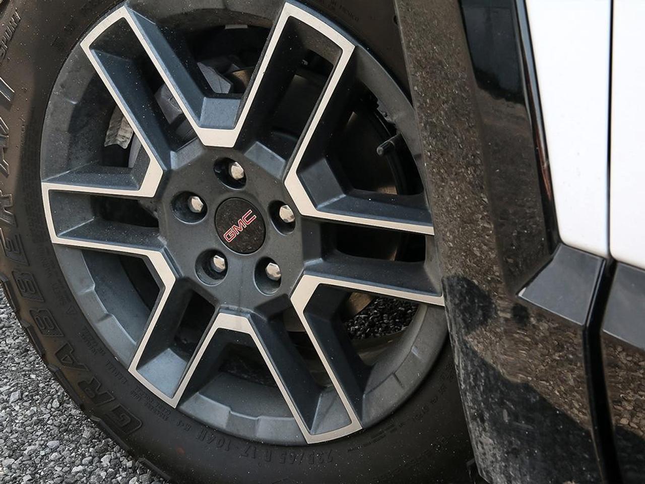 2026 GMC Terrain AWD AT4 Photo