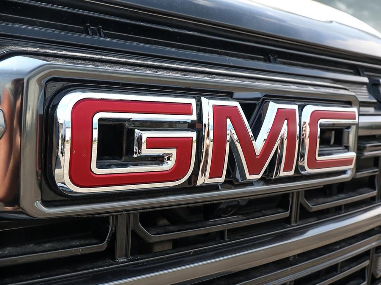 2026 GMC Terrain AWD AT4 Photo