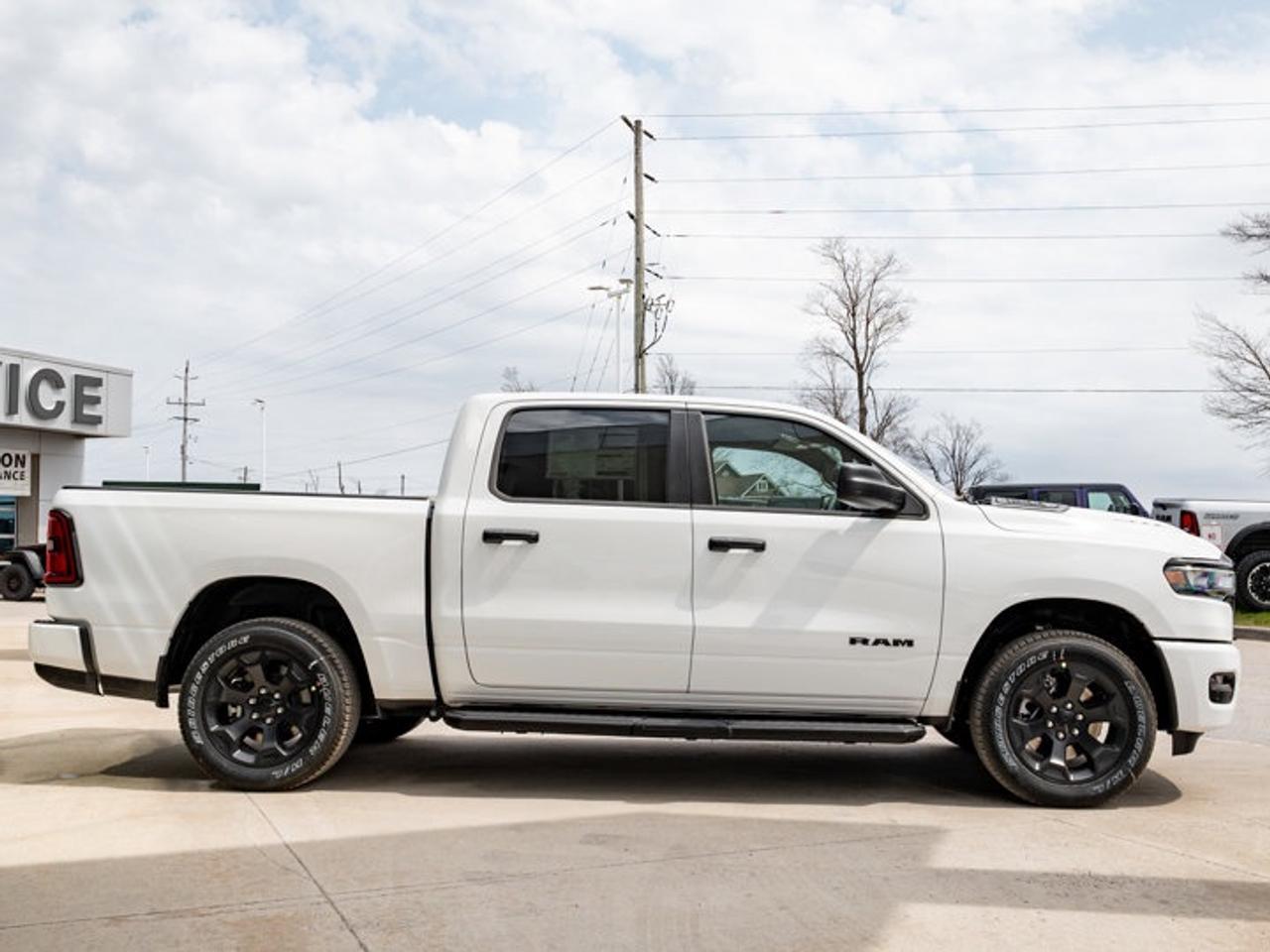 2026 RAM 1500 Express Photo