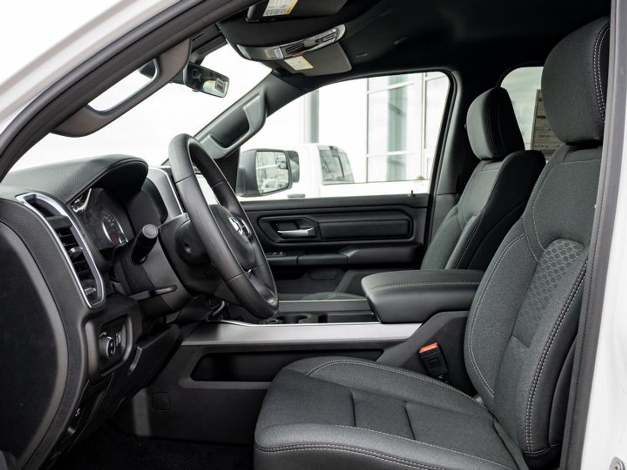2026 RAM 1500 Express Photo