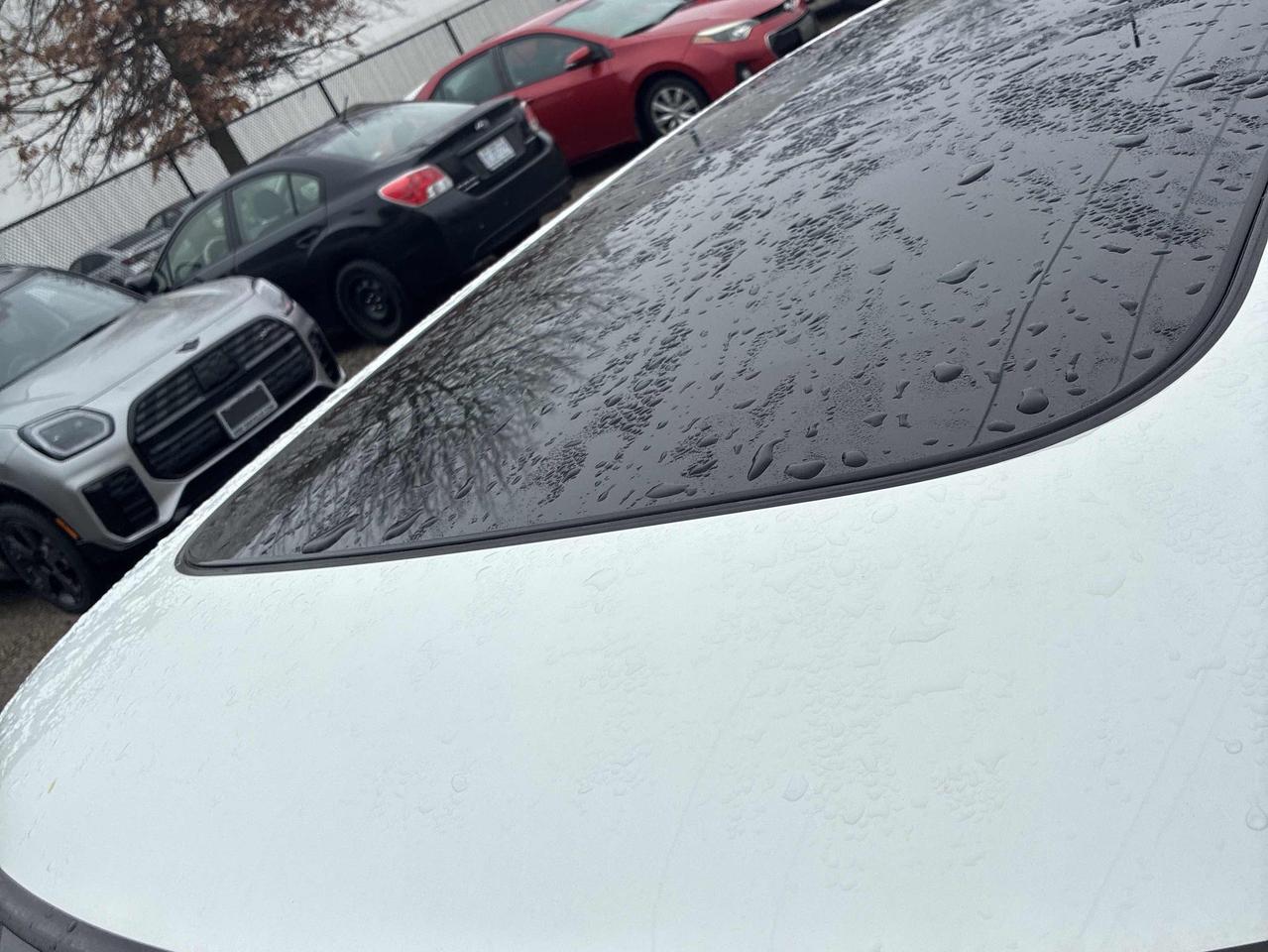 2015 MINI Cooper AUTO, ONLY 82K!! SUNROOF, LEATHER, HEATED SEATS! Photo35