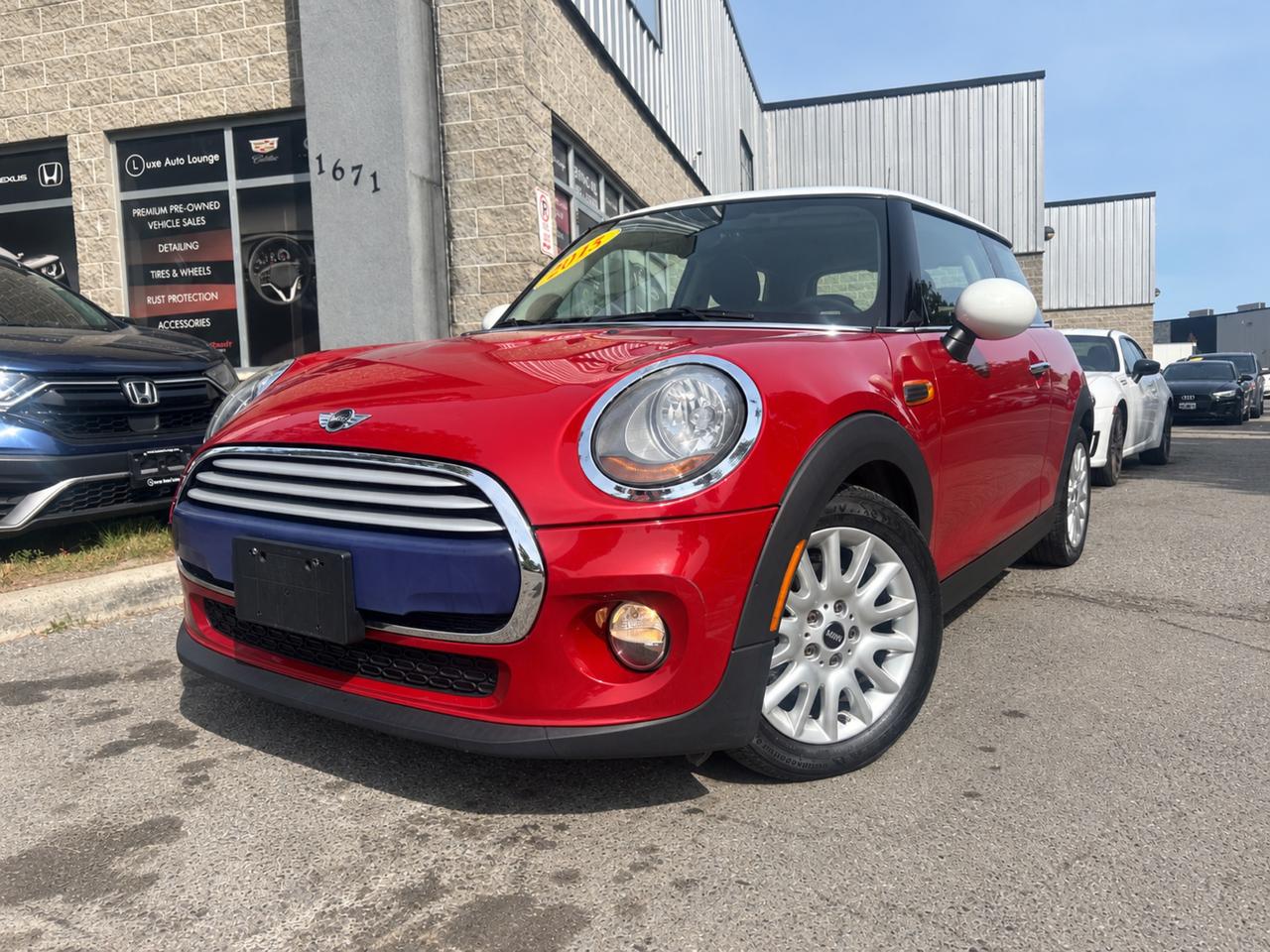 2015 MINI Cooper AUTO, ONLY 82K!! SUNROOF, LEATHER, HEATED SEATS!