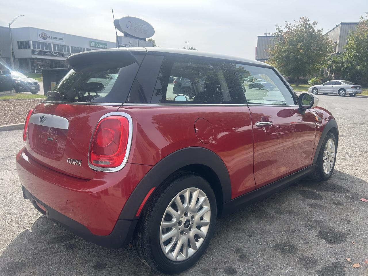 2015 MINI Cooper AUTO, ONLY 82K!! SUNROOF, LEATHER, HEATED SEATS! - Photo #7