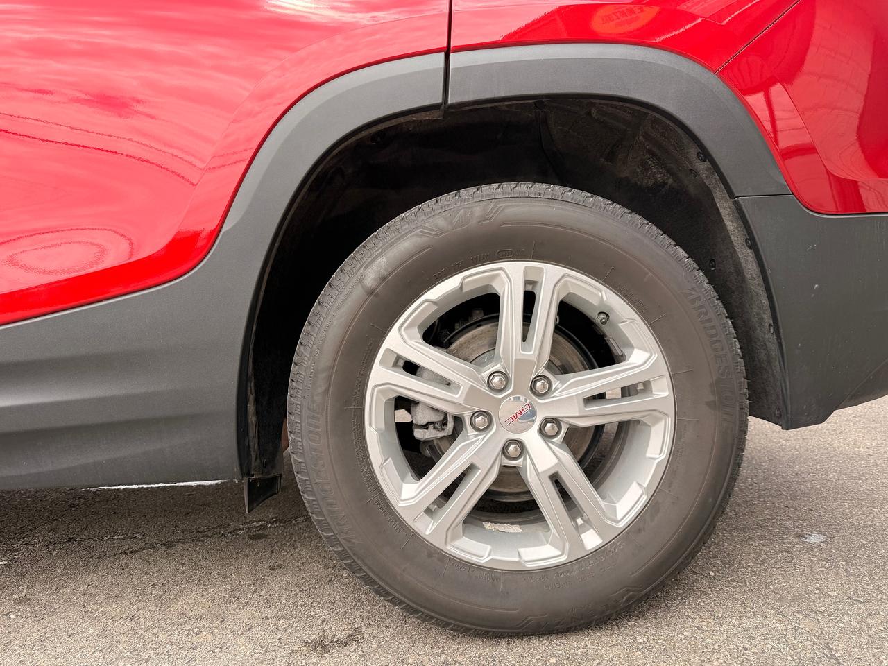 2024 GMC Terrain SLE, ONE OWNER, NO ACCIDENTS Photo