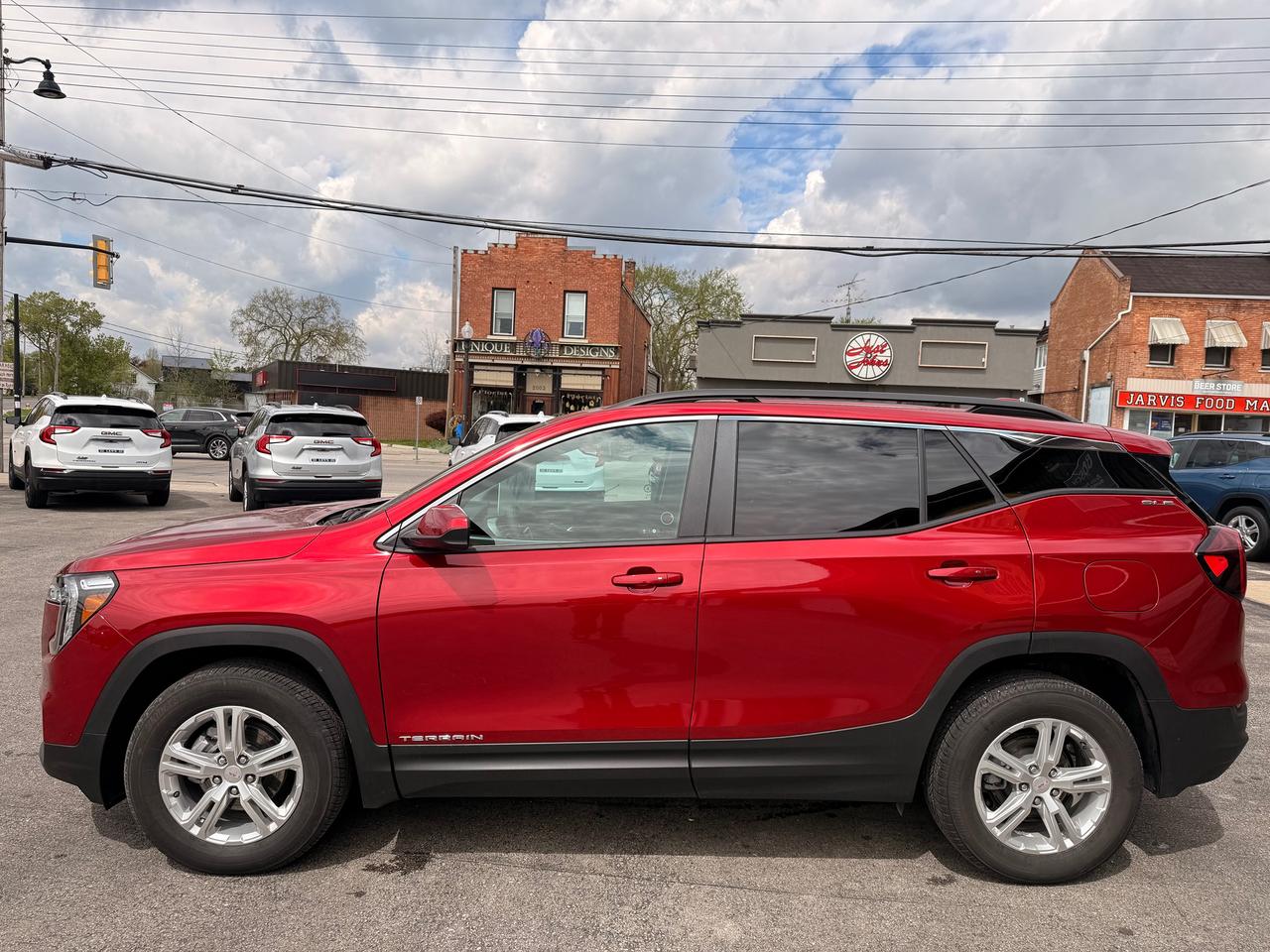 2024 GMC Terrain SLE, ONE OWNER, NO ACCIDENTS Photo