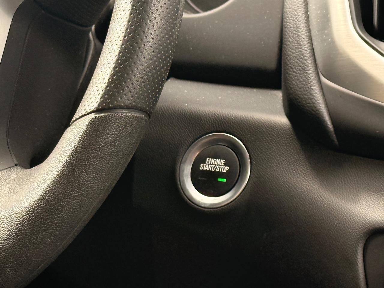 2024 GMC Terrain SLE, ONE OWNER, NO ACCIDENTS Photo