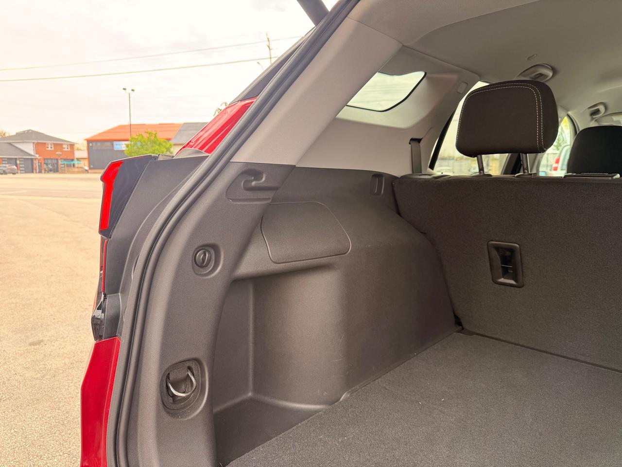 2024 GMC Terrain SLE, ONE OWNER, NO ACCIDENTS Photo