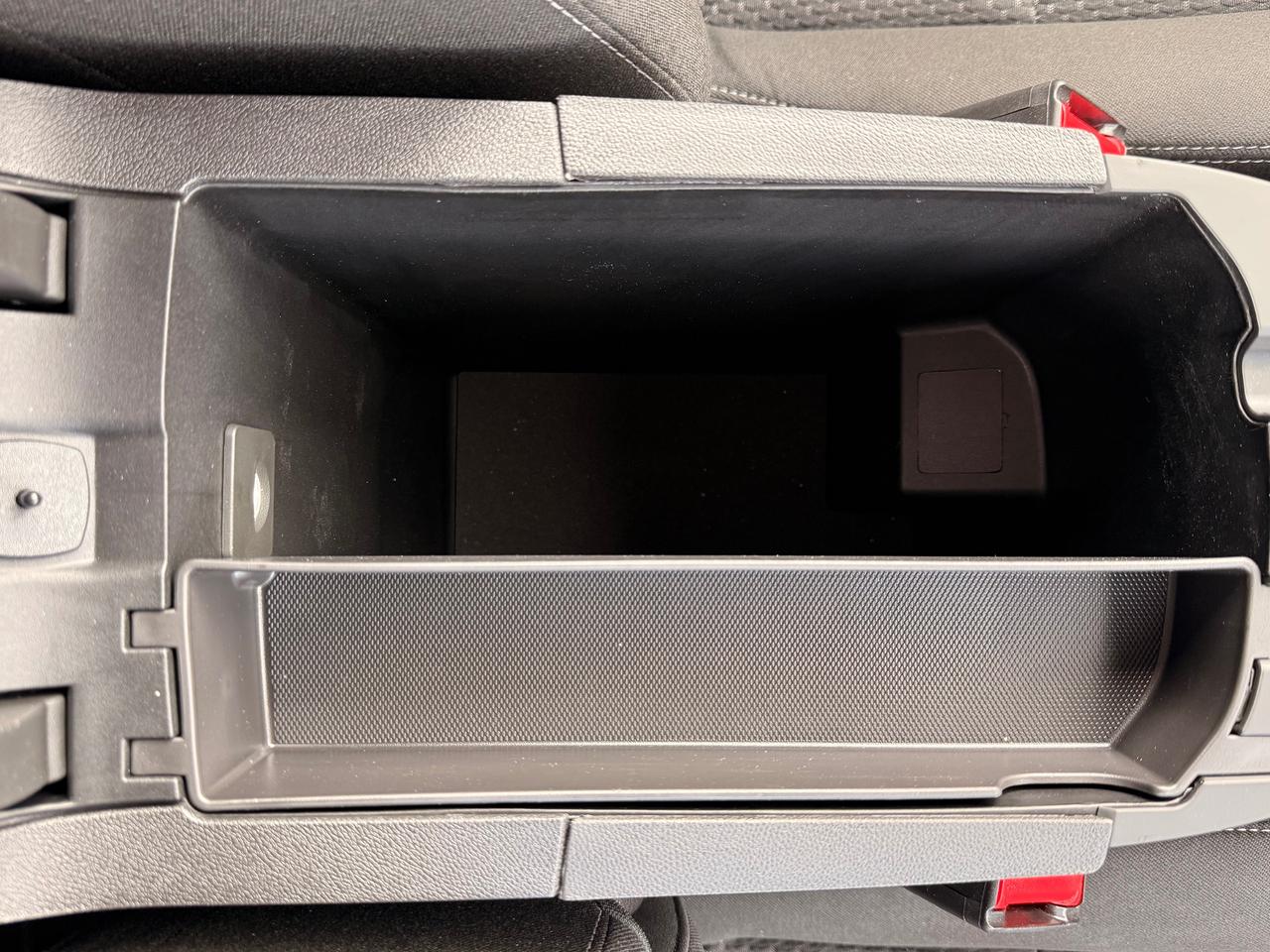 2024 GMC Terrain SLE, ONE OWNER, NO ACCIDENTS Photo