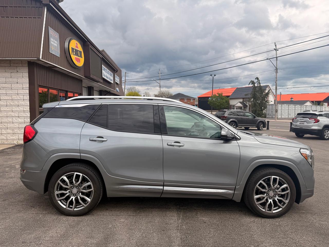 2024 GMC Terrain Denali Photo