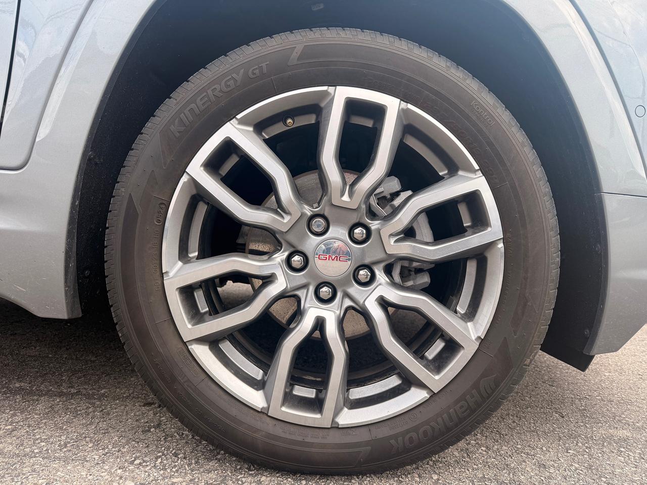 2024 GMC Terrain Denali Photo