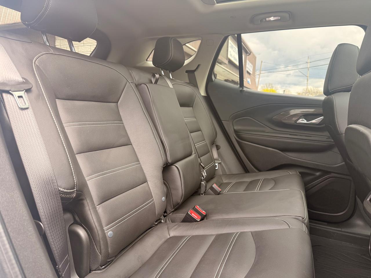 2024 GMC Terrain Denali Photo