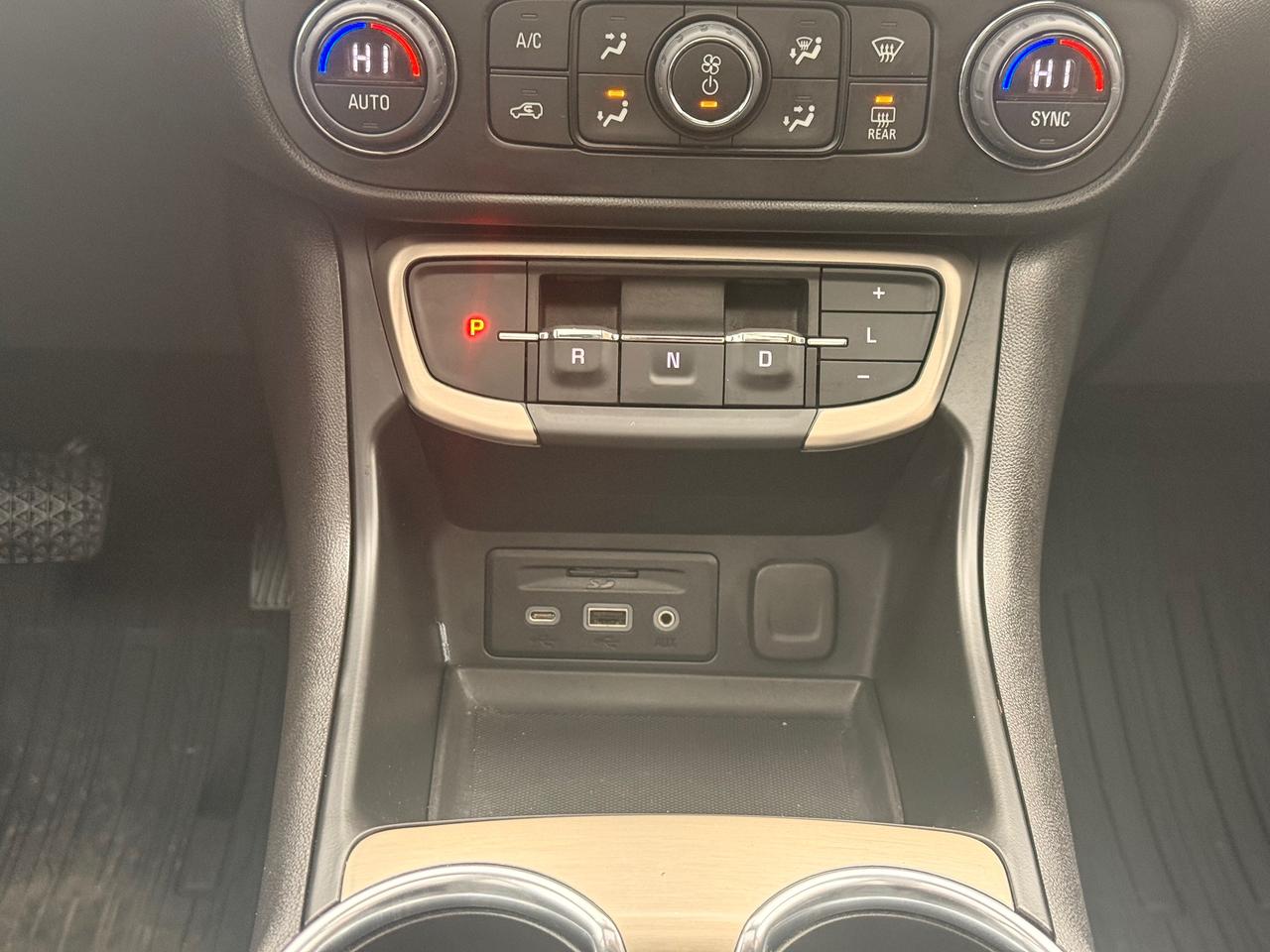 2024 GMC Terrain Denali Photo